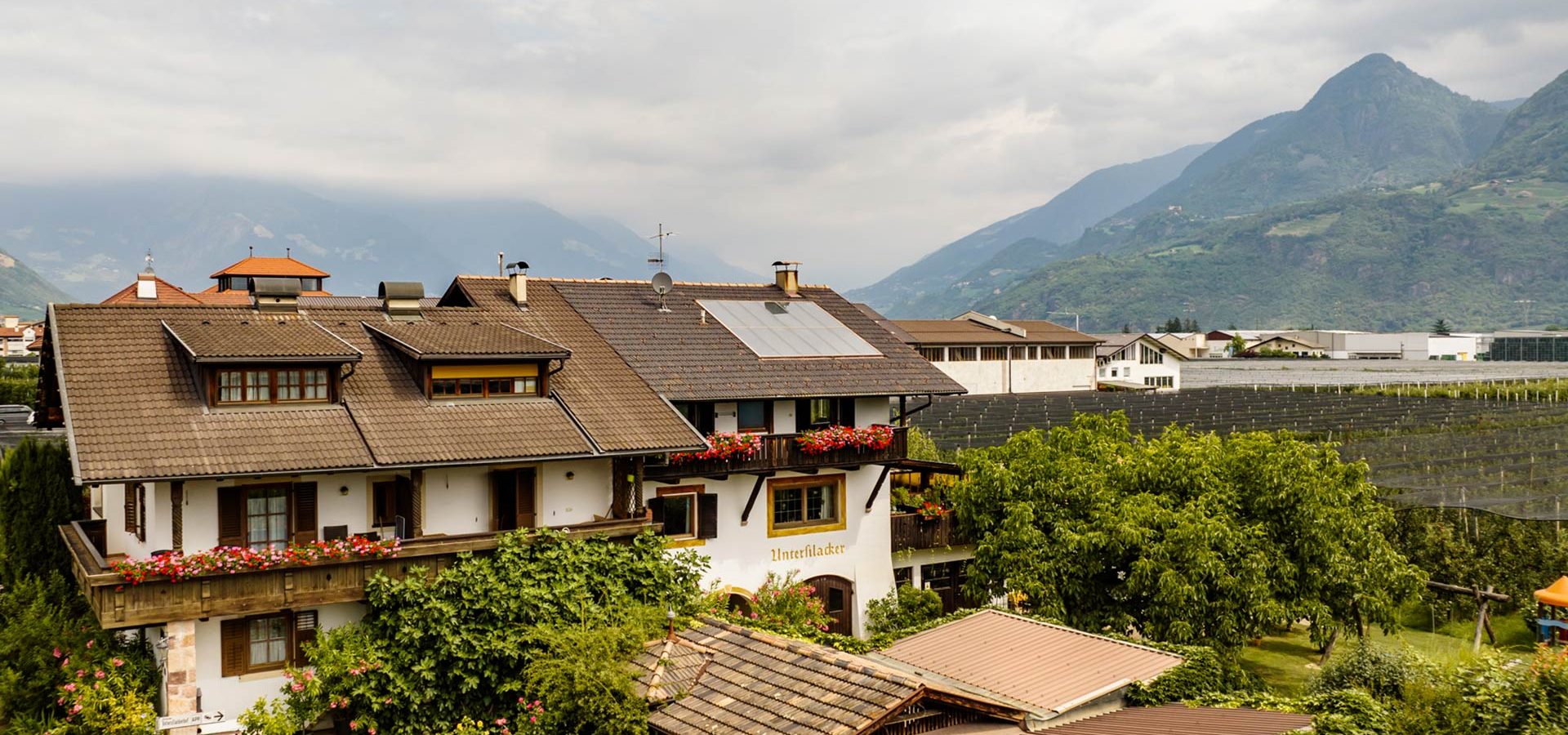 urlaub auf dem bauernhof in lana etschtal meraner lande suedtirol